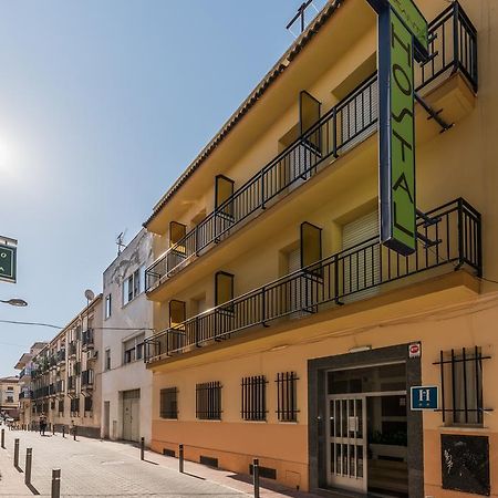 Hostal Arkanta Арганда дел Рей Екстериор снимка