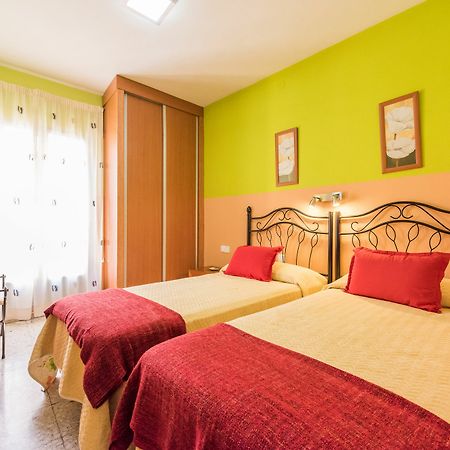 Hostal Arkanta Арганда дел Рей Екстериор снимка