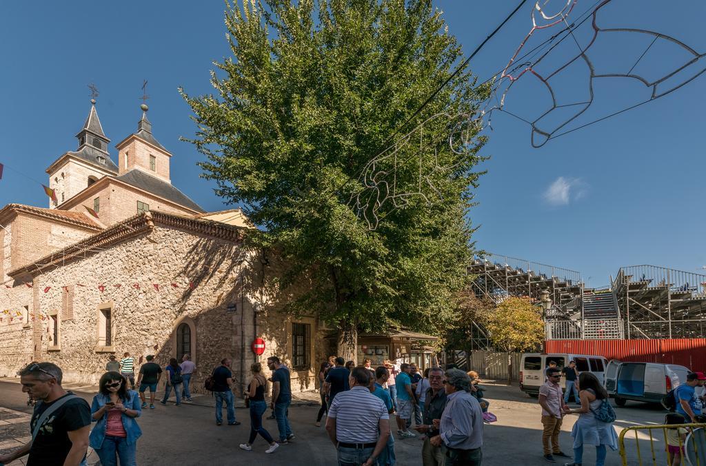 Hostal Arkanta Арганда дел Рей Екстериор снимка