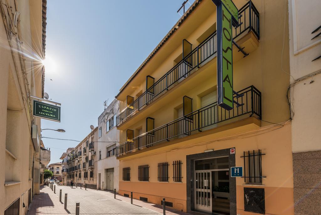 Hostal Arkanta Арганда дел Рей Екстериор снимка