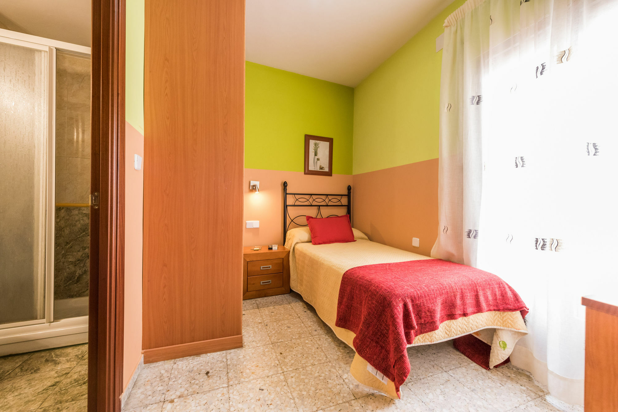 Hostal Arkanta Арганда дел Рей Екстериор снимка