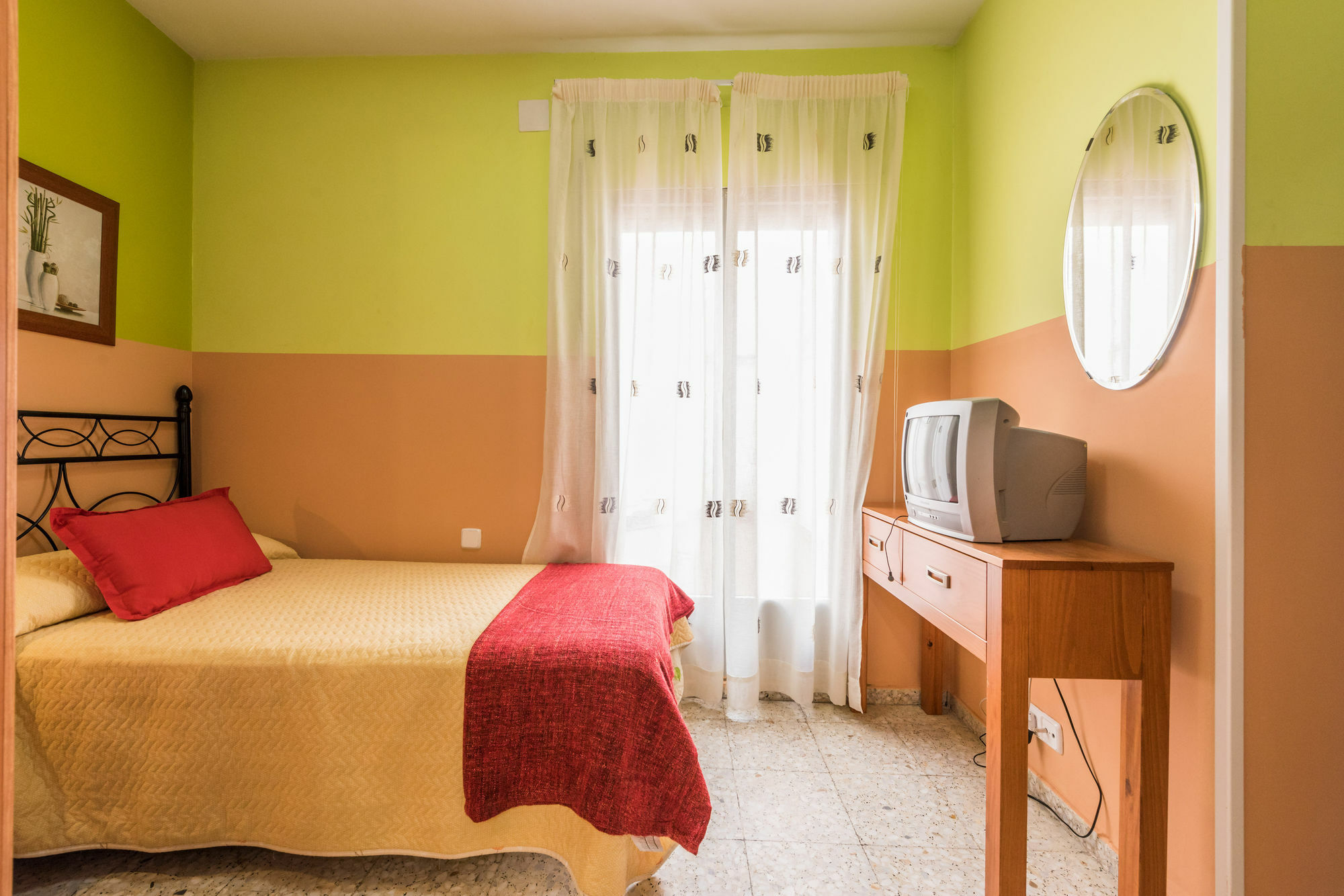 Hostal Arkanta Арганда дел Рей Екстериор снимка